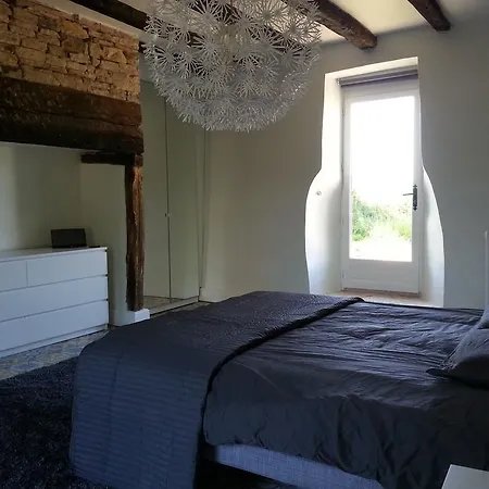 Charming Holiday Home In Degagnac With Garden *