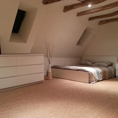Charming Holiday Home In Degagnac With Garden