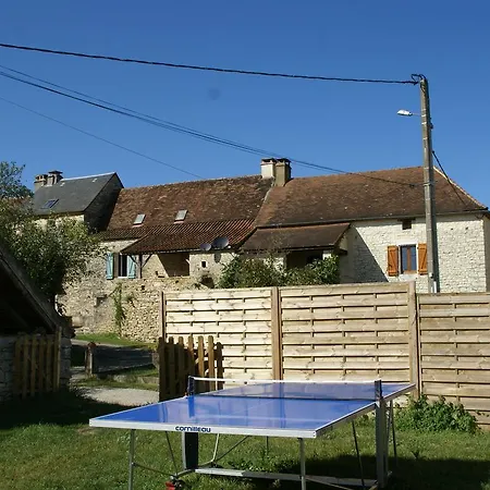Charming Holiday Home In Degagnac With Garden Hébergement de vacances