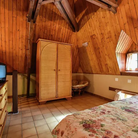 Hébergement de vacances Charming Holiday Home In Degagnac With Garden Dégagnac