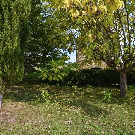 Charming Holiday Home In Degagnac With Garden Dégagnac