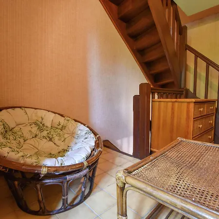 Charming Holiday Home In Degagnac With Garden Hébergement de vacances