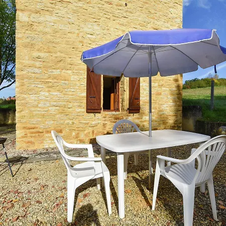 Charming Holiday Home In Degagnac With Garden