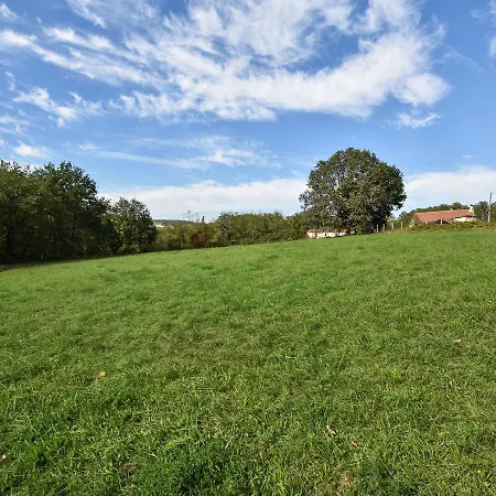 Charming Holiday Home In Degagnac With Garden * Dégagnac