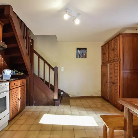 Hébergement de vacances Charming Holiday Home In Degagnac With Garden